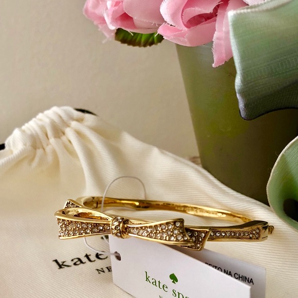 π Kate Spade β οΈ Tied up Pave Bow Bangle - Picture 3 of 8